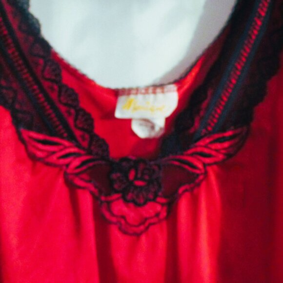 Monique Red & Black Lace Trim Slip Night Gown With Ruffle Hem - Medium Size - Picture 2 of 4